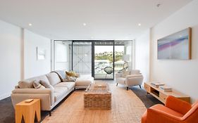 Ahuriri Luxury Apartment - Ahuriri Holiday Home